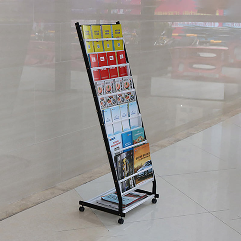 Zeitgenössischer vertikales Metall -Bücherregal geschlossen Back -Bücherregal mit Regalen