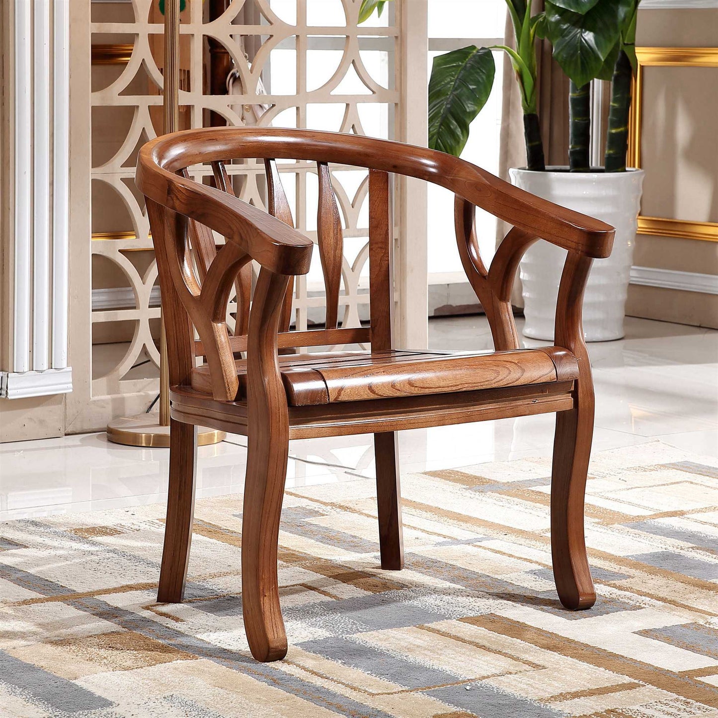 Sedia da pranzo tradizionale sedia a braccio da pranzo in legno massiccio per hotel