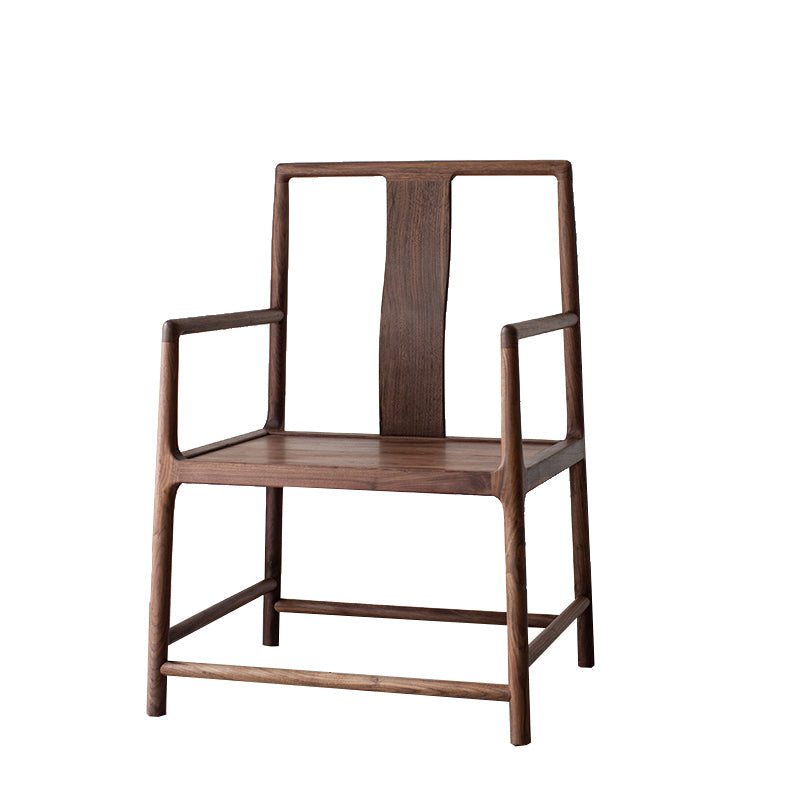 Sedia a braccio da sala da pranzo tradizionale posteriore.