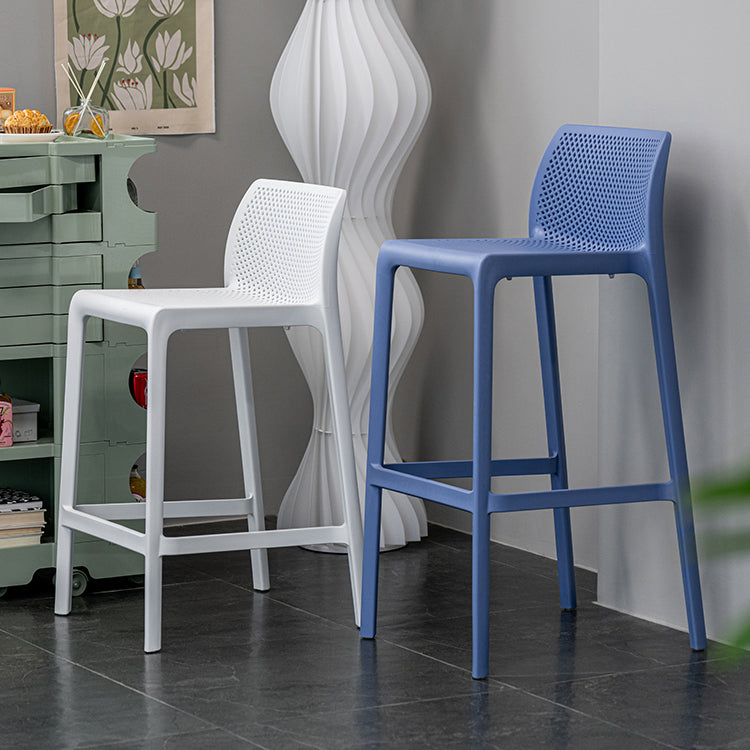 Contemporary Low Back Indoor Plastic Armless Bar Stool with Footrest Clearhalo 'Bar Furniture' 'Bar Stools' 'bar_stools' 'furn' 'furn_bar_stools' 'Furniture' 'Kitchen & Dining Furniture' 7650589