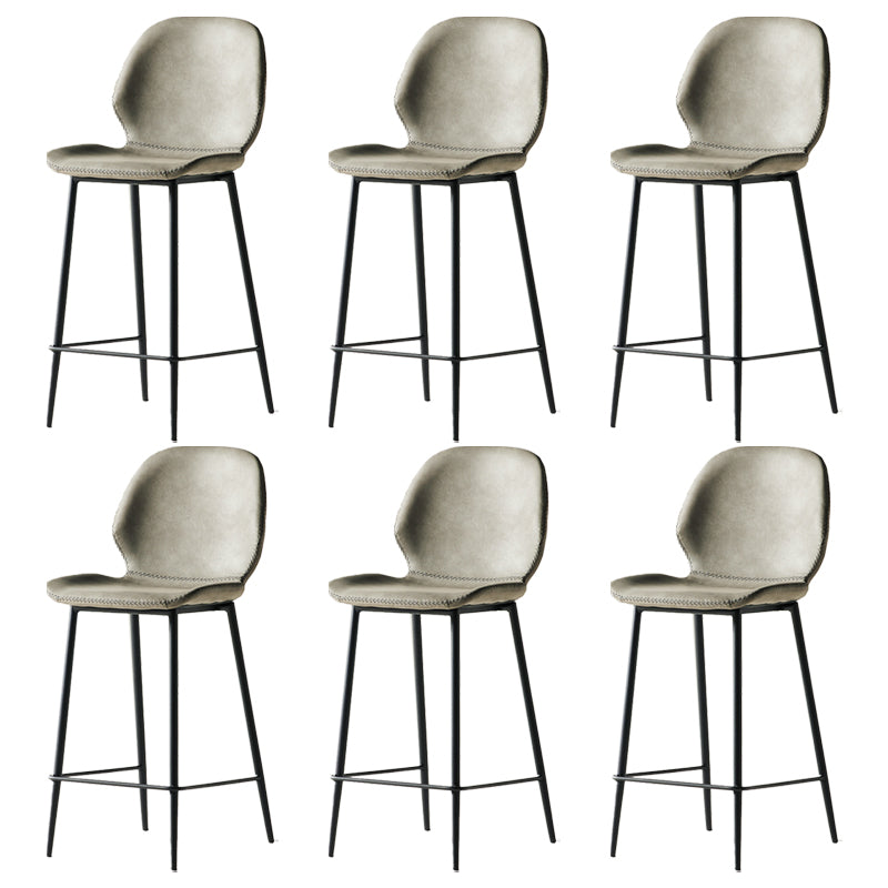 Taburete alto con respaldo de estilo moderno con cojín de cuero