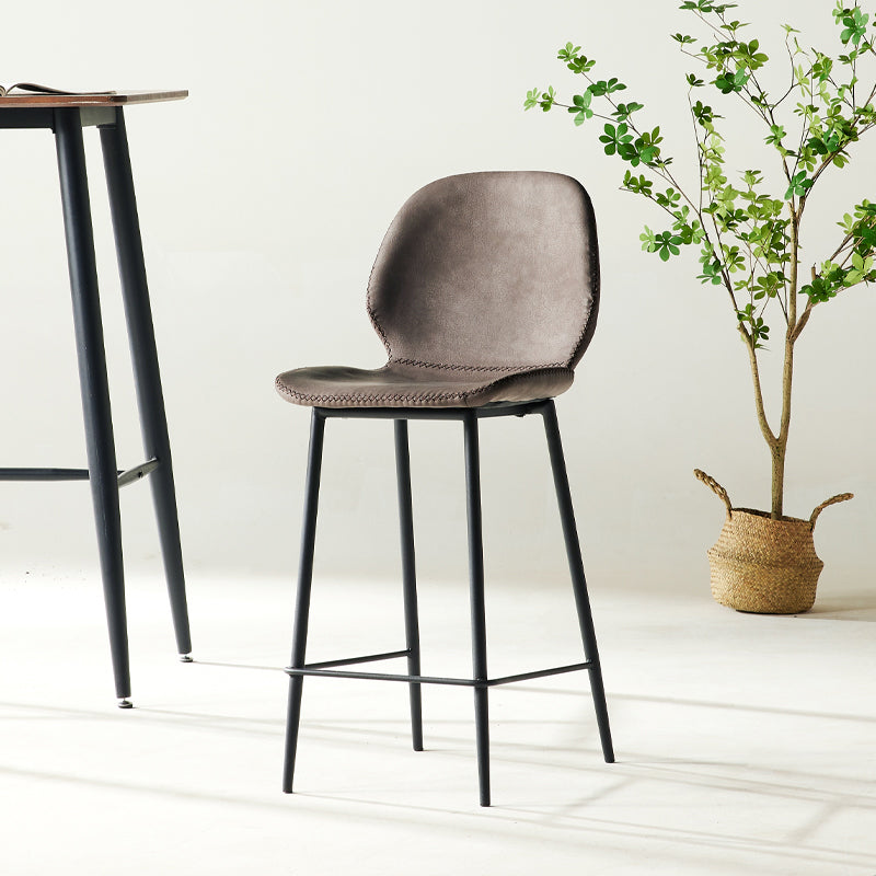 Taburete alto con respaldo de estilo moderno con cojín de cuero