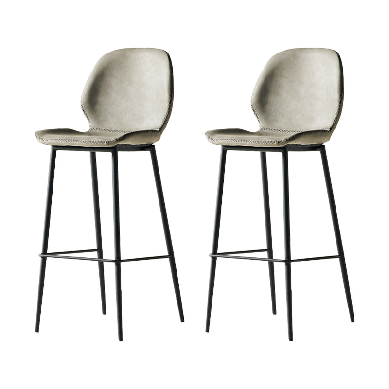 Taburete alto con respaldo de estilo moderno con cojín de cuero