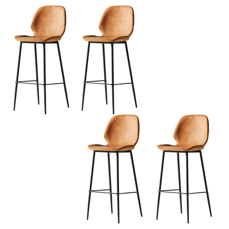 Taburete alto con respaldo de estilo moderno con cojín de cuero