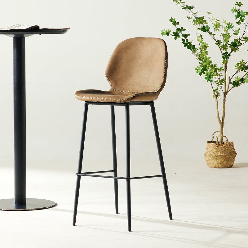 Taburete alto con respaldo de estilo moderno con cojín de cuero