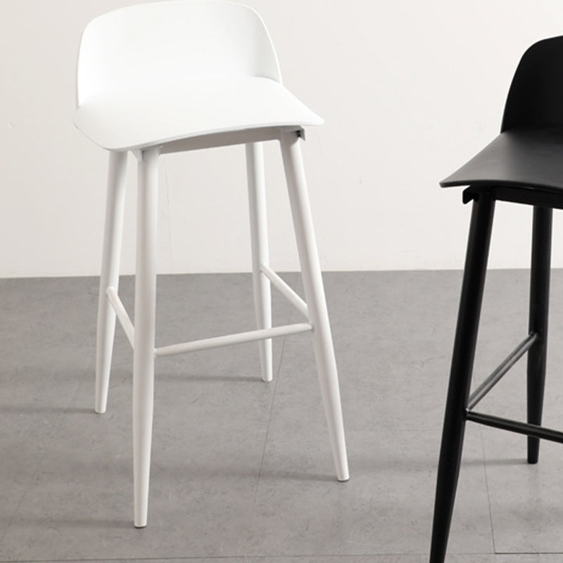 Contemporary Plastic Low Back Armless Bar Stools with Metal Base Clearhalo 'Bar Furniture' 'Bar Stools' 'bar_stools' 'furn' 'furn_bar_stools' 'Furniture' 'Kitchen & Dining Furniture' 7651242
