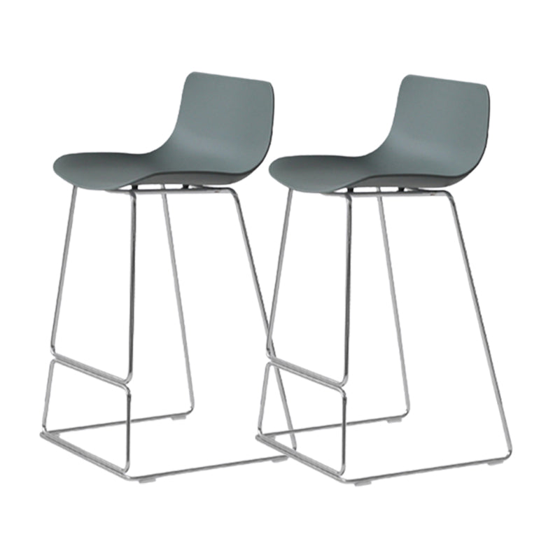 Sgabelli da bar in plastica bassa di plastica senza braccio contemporanea con base di metallo