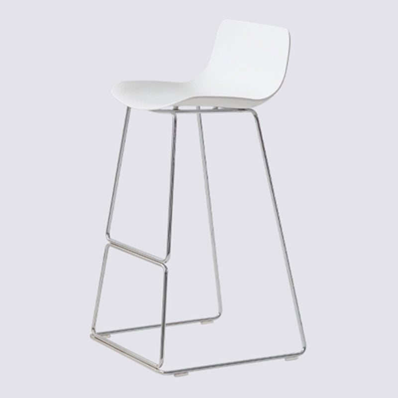 Sgabelli da bar in plastica bassa di plastica senza braccio contemporanea con base di metallo