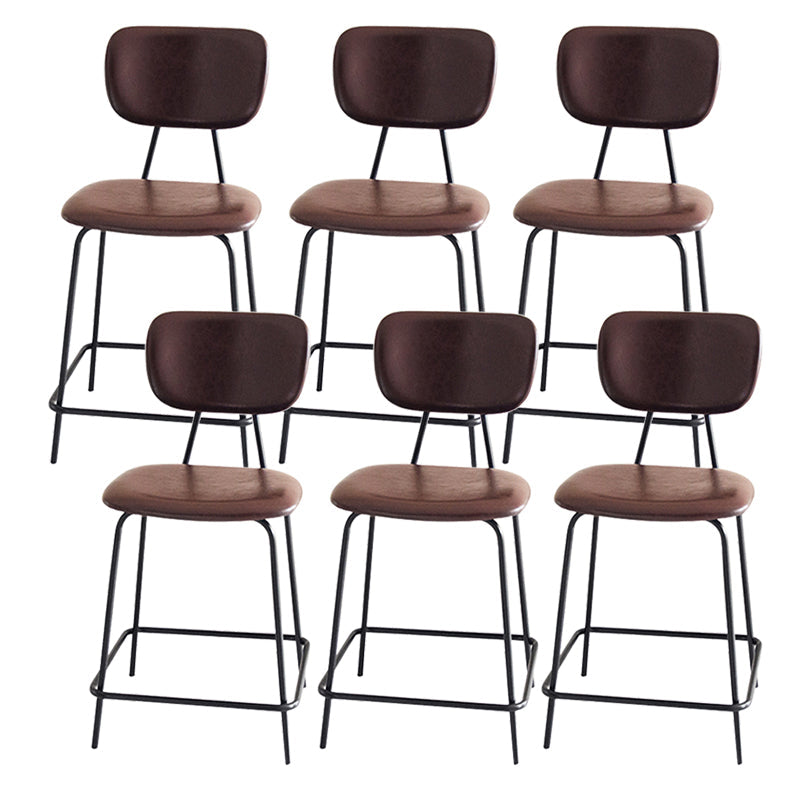 Taburetes contemporáneos de barra sin brazo con la base de metal negro