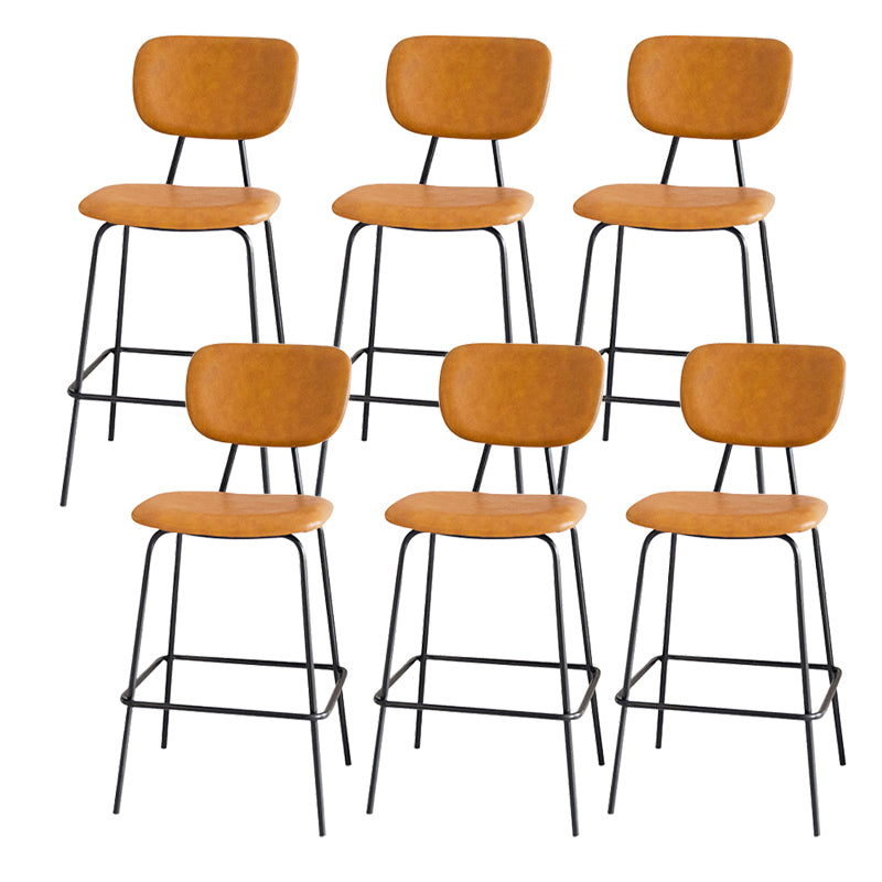 Taburetes contemporáneos de barra sin brazo con la base de metal negro