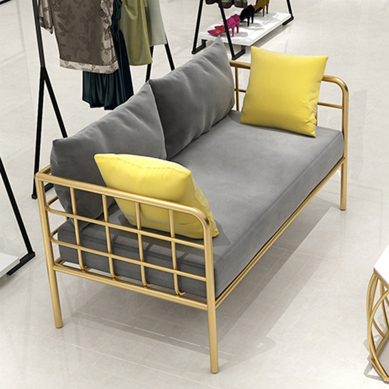 Zeitgenössischer Metallrahmen Samt quadratische Armsofa für Wohnzimmer