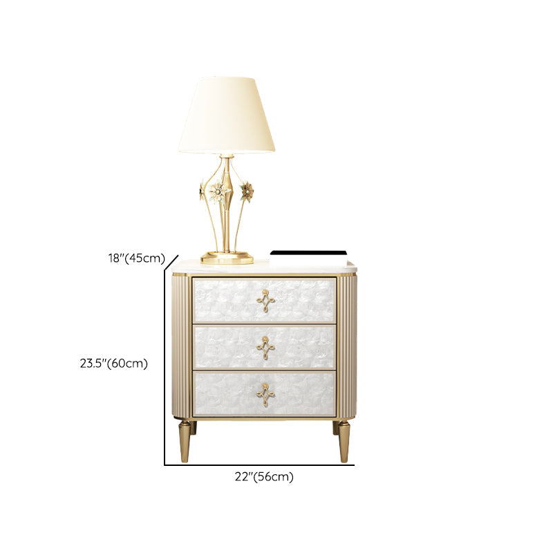 Les tiroirs glamour comprenaient une table de chevet de table d'accent 24 "de haut avec les jambes