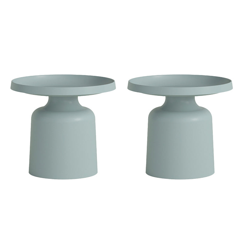 Comodino di accento in metallo scandinavo con scaffale, alto 18 "