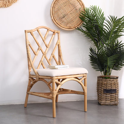 Moderne overdekte rieten kruisback -bekledde eetkamerstoel
