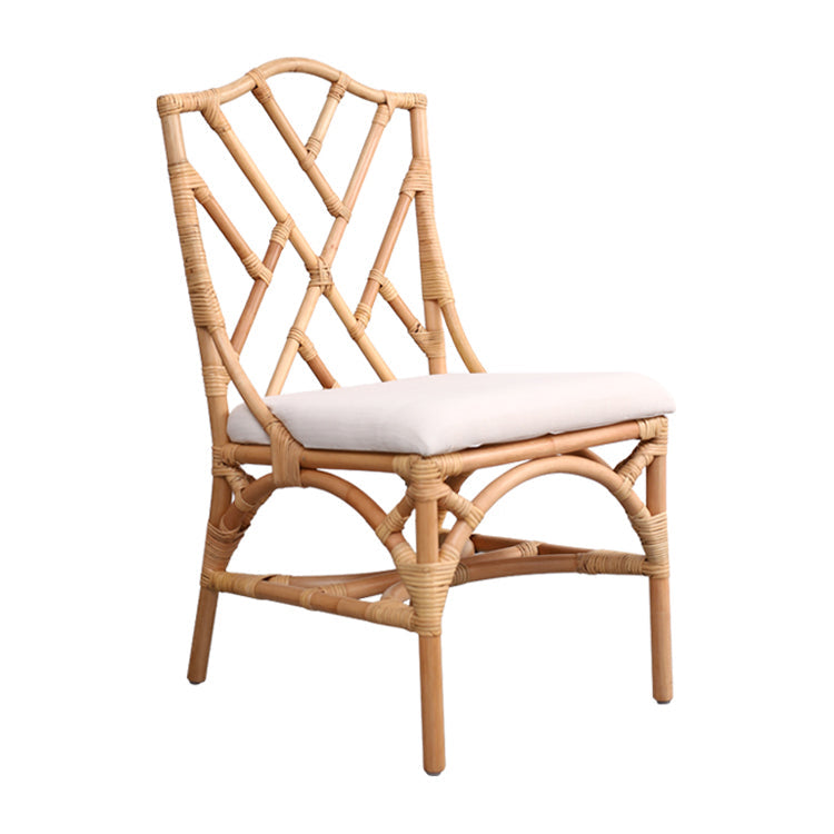 Moderne overdekte rieten kruisback -bekledde eetkamerstoel