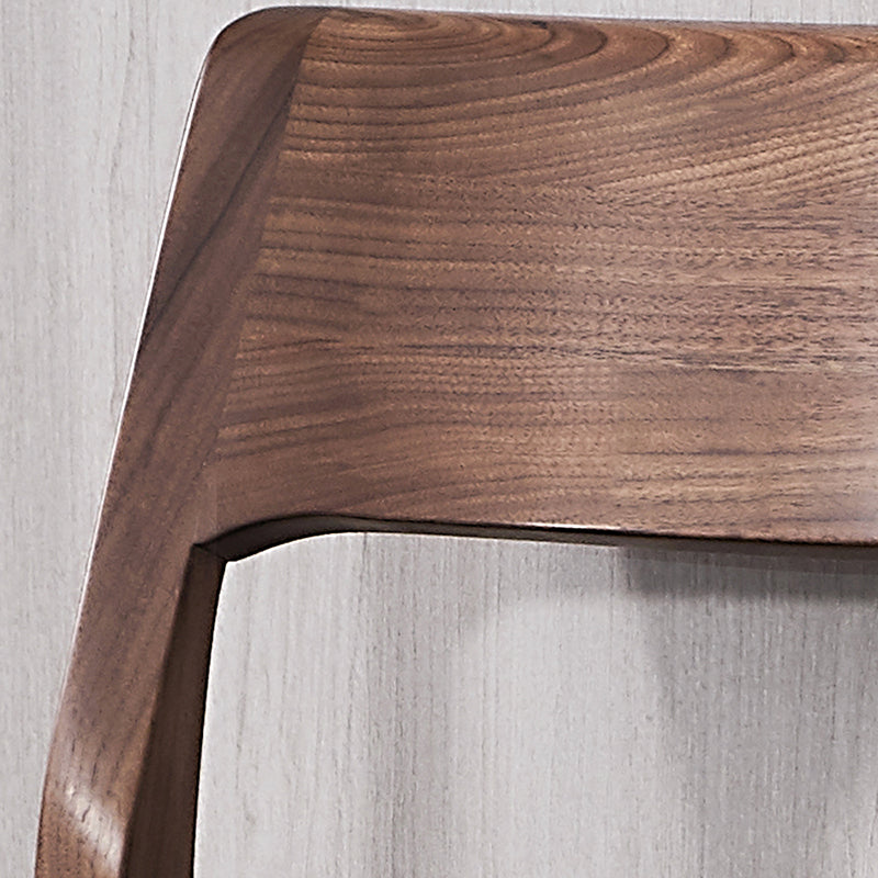 Eigentijdse binnenwalnoot massief hout open achterkant eetstoel