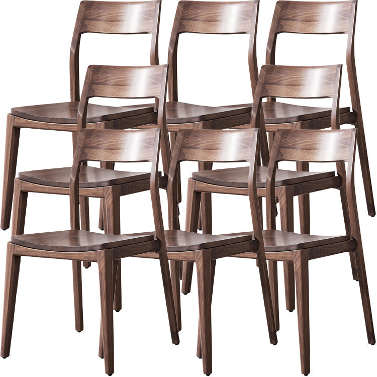 Eigentijdse binnenwalnoot massief hout open achterkant eetstoel