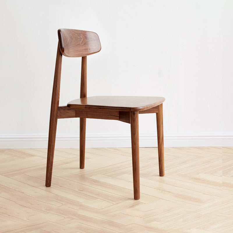 Binnen eigentijdse massief hout open rug armloze eetkamerstoel