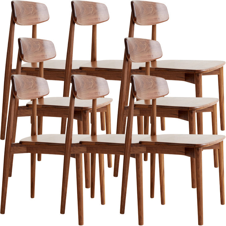 Binnen eigentijdse massief hout open rug armloze eetkamerstoel