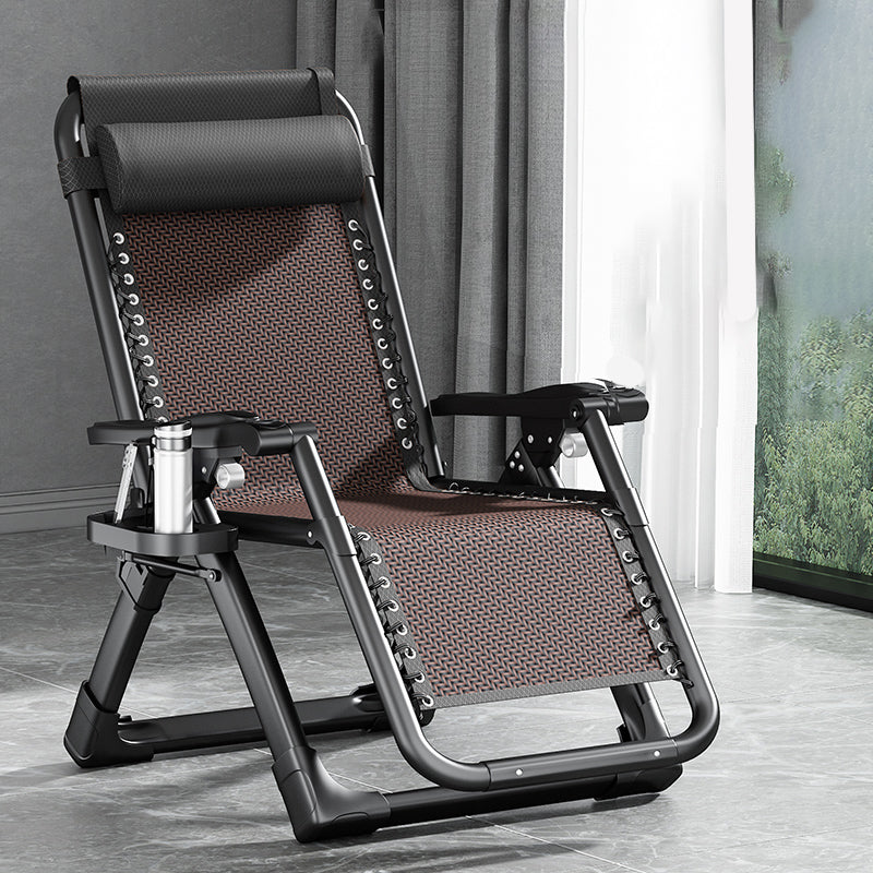 Silla reclinable de base de metal tradicional con brazos y portavasos