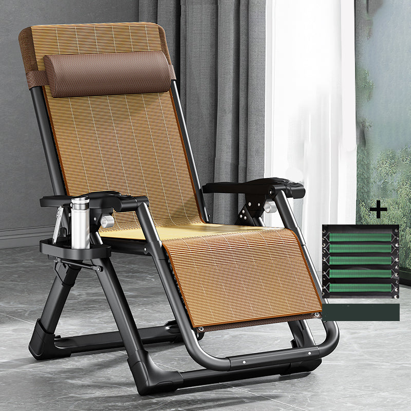 Silla reclinable de base de metal tradicional con brazos y portavasos
