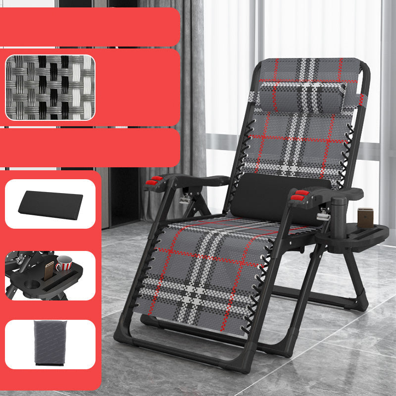 アームストレージとメタルブラックベースを備えた現代のリクライニングチェア