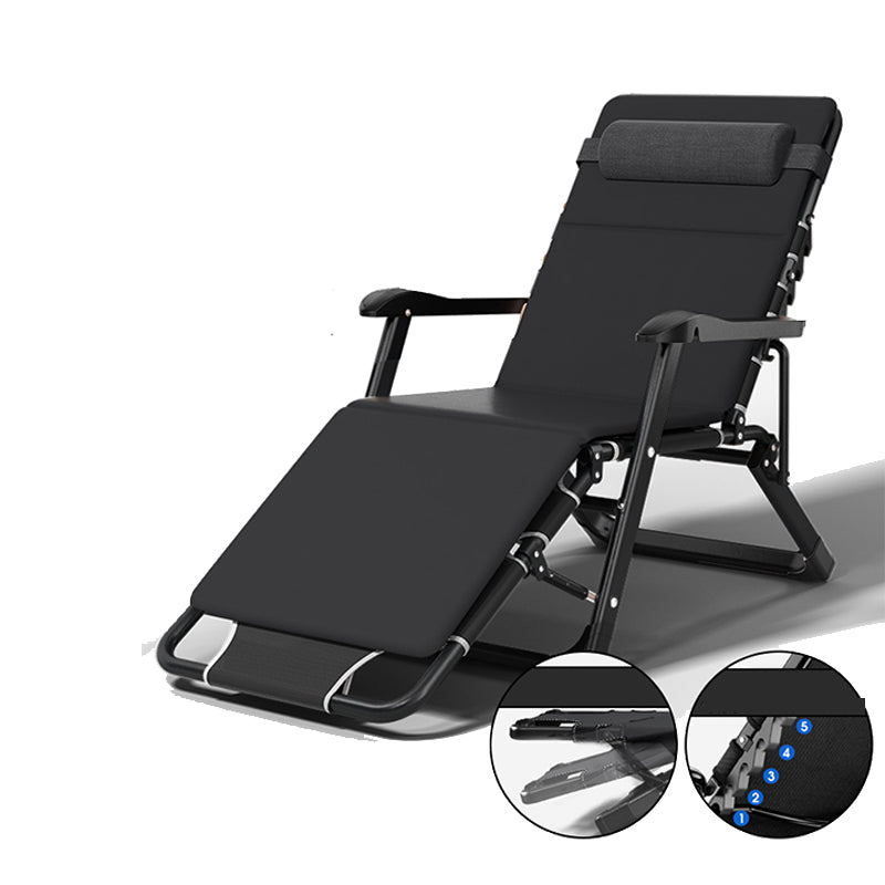 黒/金色の脚を備えた現代の金属ベースリクライニングチェア