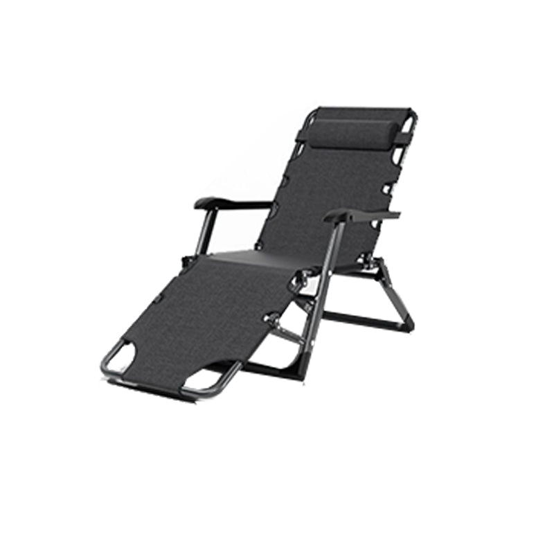 黒/金色の脚を備えた現代の金属ベースリクライニングチェア