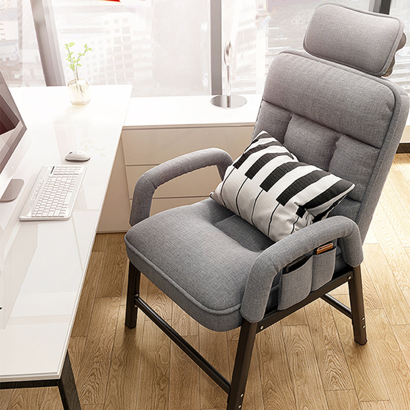 Silla reclinable de patas de metal contemporáneas con espalda con mechones y colocación de posiciones retrospectivas