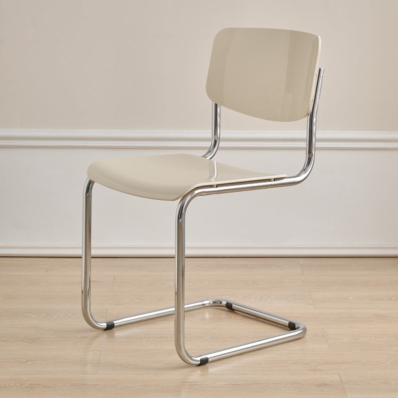 Zeitgenössischer Esszimmer Silber Bein offener armloser Esstuhl