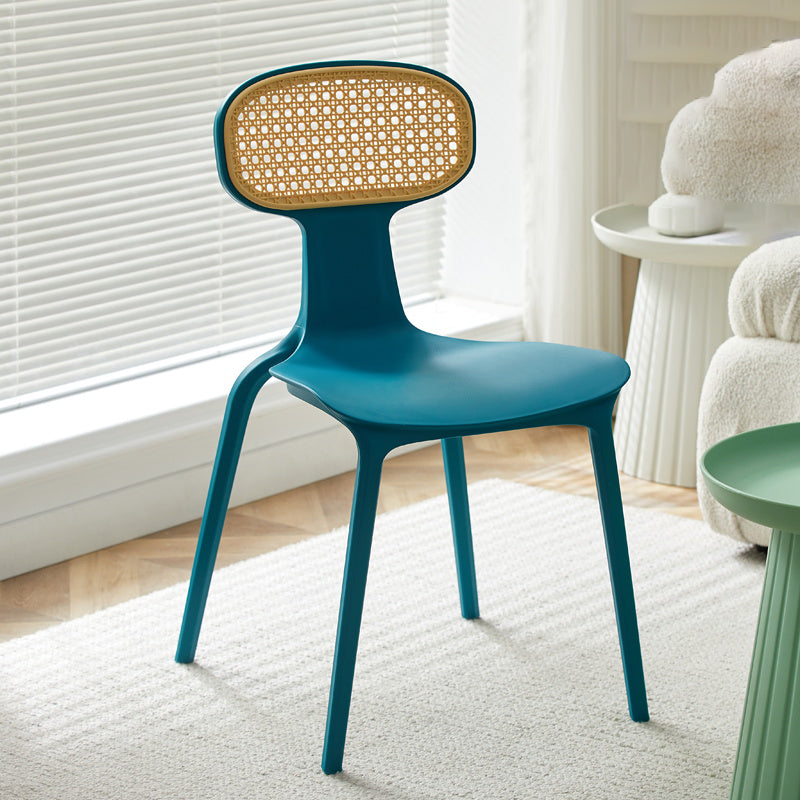 Zeitgenössischer Innenplastikkönig Louis Back Ess -Seitenstuhl