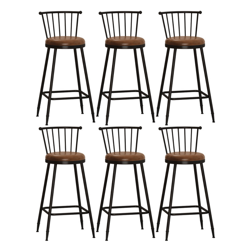 Sgabelli da banco senza braccio con poggiapiedi, contemporanei per Bristol