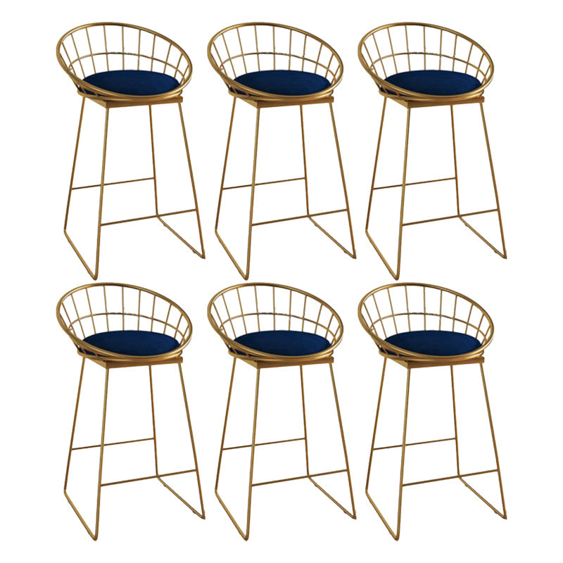 Sgabelli da banco senza braccio con poggiapiedi, contemporanei per Bristol