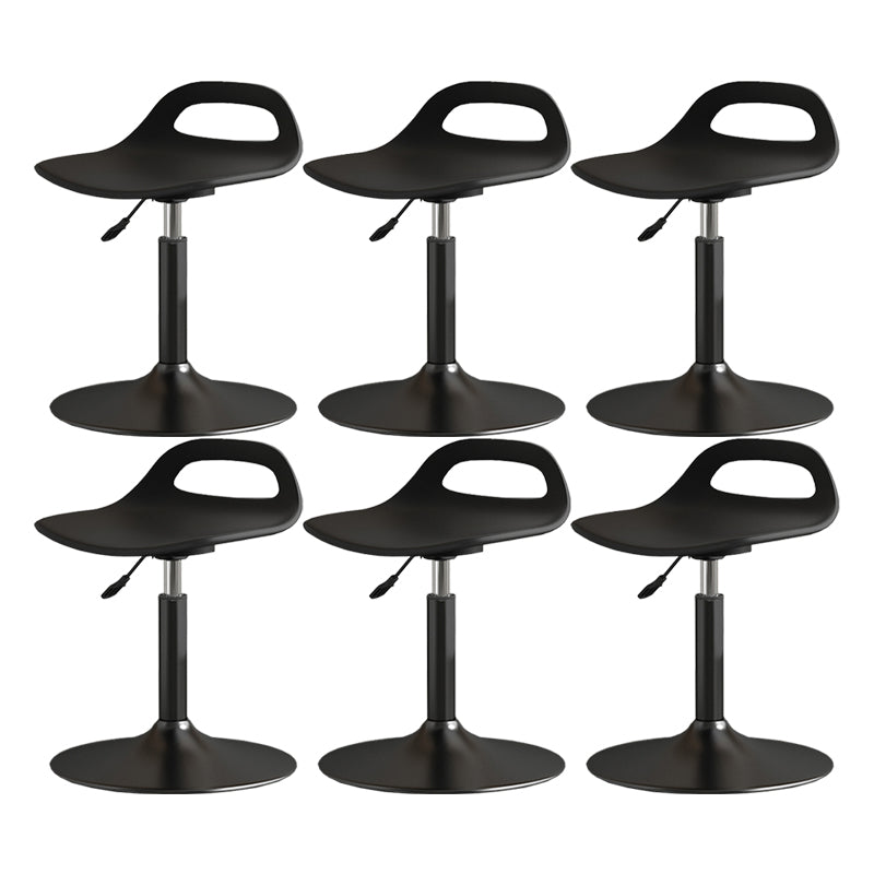 Modern Adjustable Height Swivel Low Back Bar Stool with Footrest Matte Black 6 Piece Set Clearhalo 'Bar Furniture' 'Bar Stools' 'bar_stools' 'furn' 'furn_bar_stools' 'Furniture' 'Kitchen & Dining Furniture' 7686628