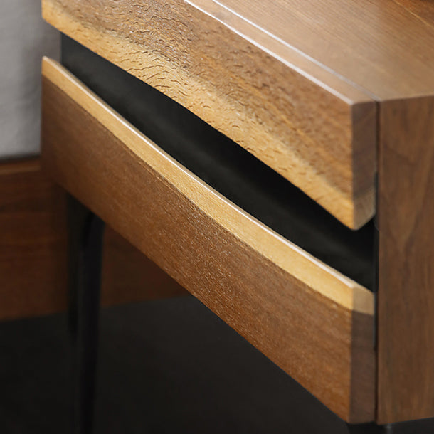 Nightand de table de table de chêne moderne du milieu du siècle 22 "de haut avec les jambes