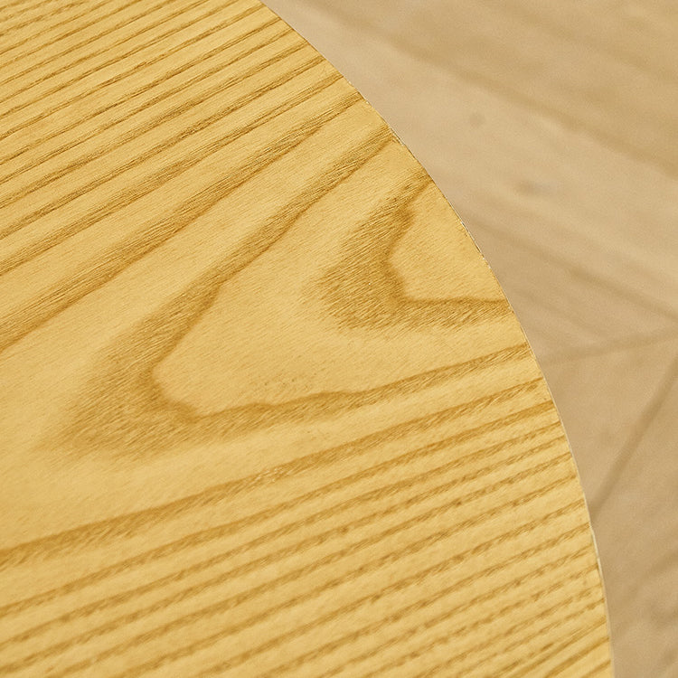 Moderner runder Esstisch mit Holztischplatte und Metallsockel