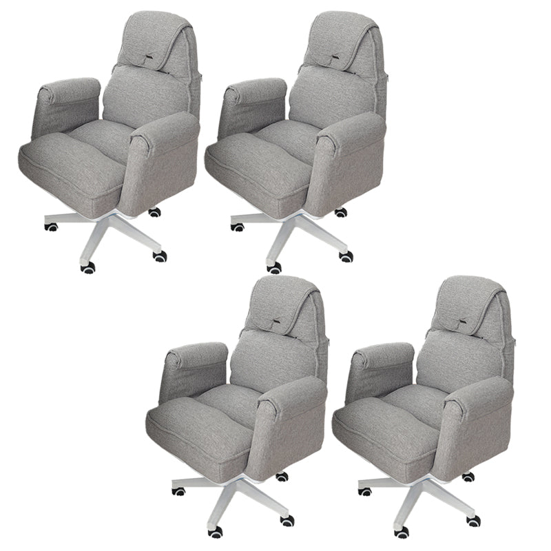 モダンオフィスチェア調整可能なシートの高さ、ホイール付きの苦痛なスライドチェア