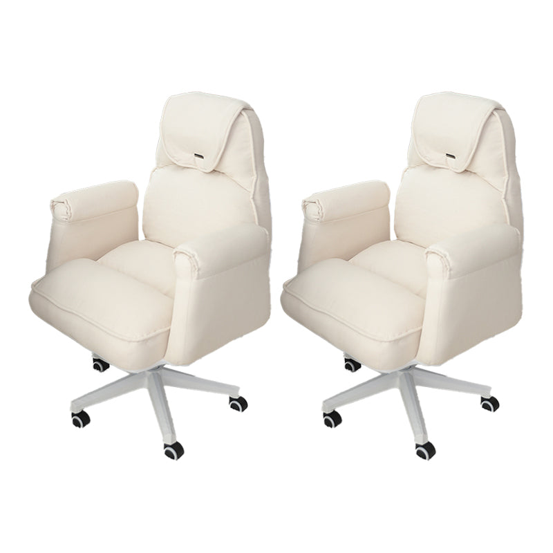 モダンオフィスチェア調整可能なシートの高さ、ホイール付きの苦痛なスライドチェア