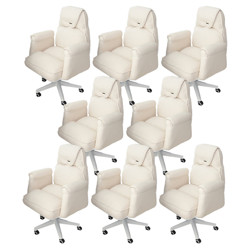 モダンオフィスチェア調整可能なシートの高さ、ホイール付きの苦痛なスライドチェア