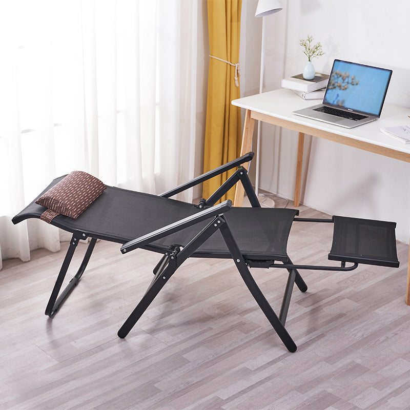 Modern Metal Single Ergonimic Recliner with Pillow Adjustable Solid Color 180° Lie Black Clearhalo 'Chairs & Seating' 'furn' 'furn_recliners' 'Furniture' 'Living Room Furniture' 'Recliners' 7715357