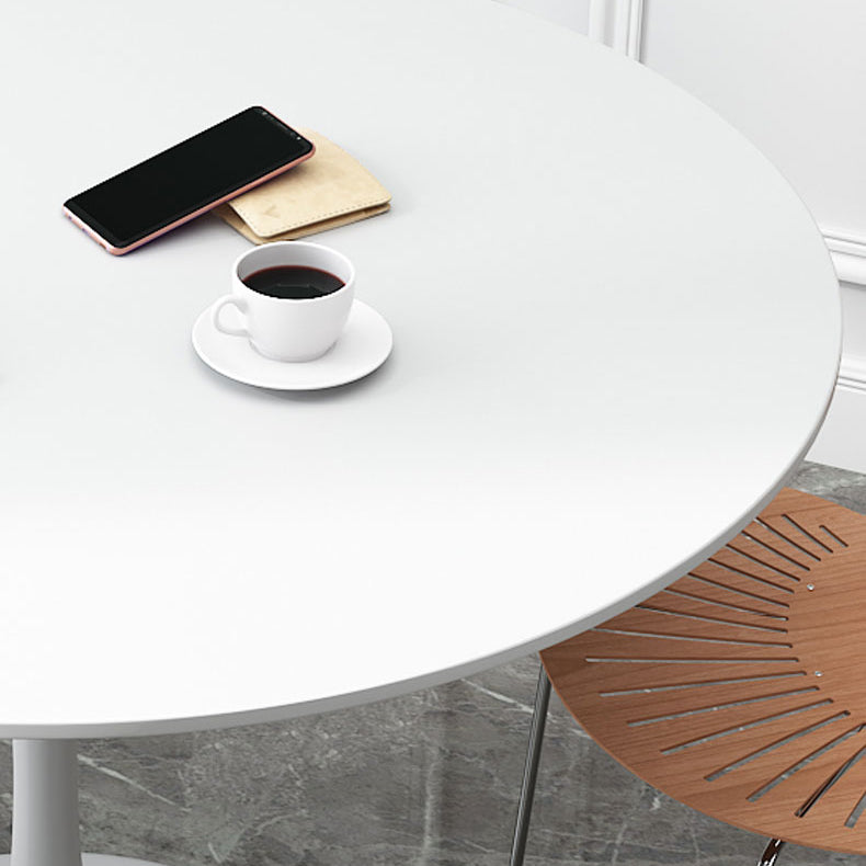 Minimalist White and Black Round Table with Tulip Style for 4 Person Clearhalo 'Dining Tables & Seating' 'Dining Tables' 'dining_table' 'furn' 'furn_dining_table' 'Furniture' 'Kitchen & Dining Furniture' 7717315