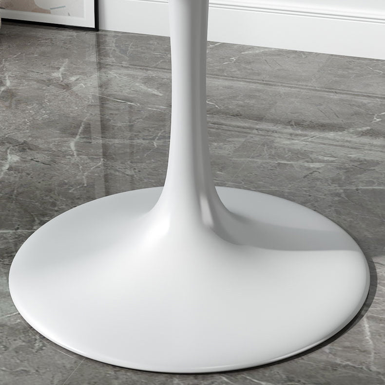 Minimalist White and Black Round Table with Tulip Style for 4 Person Clearhalo 'Dining Tables & Seating' 'Dining Tables' 'dining_table' 'furn' 'furn_dining_table' 'Furniture' 'Kitchen & Dining Furniture' 7717317