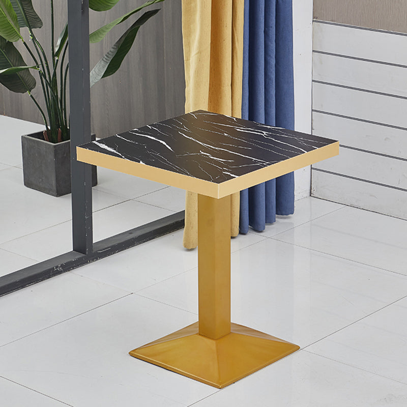 Moderner Holz -Esstisch mit Metallbeinen für Wohnzimmer