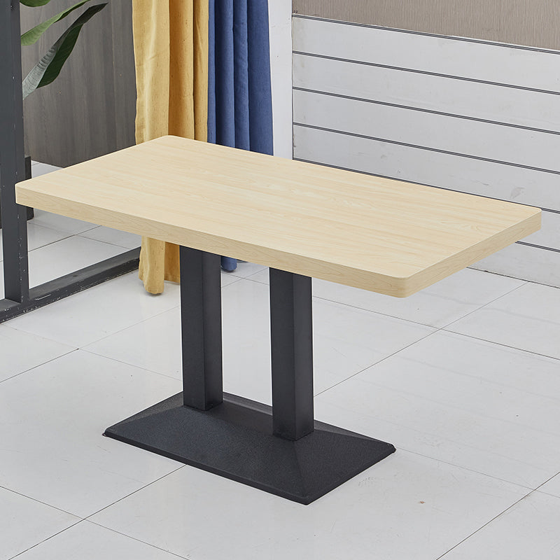 Moderner Holz -Esstisch mit Metallbeinen für Wohnzimmer