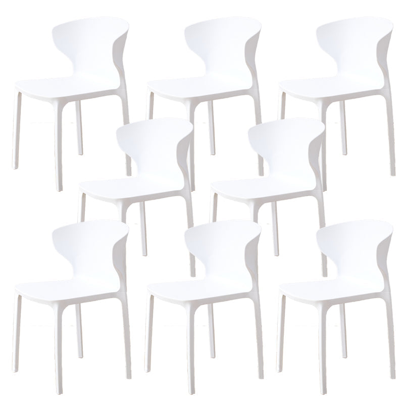 Zeitgenössischer Innenflügelback -Plastikstapelarm ohne Seitungsstuhl