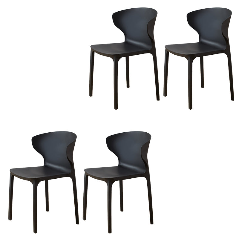 Zeitgenössischer Innenflügelback -Plastikstapelarm ohne Seitungsstuhl