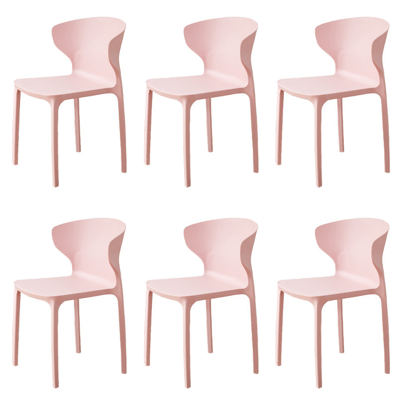 Zeitgenössischer Innenflügelback -Plastikstapelarm ohne Seitungsstuhl