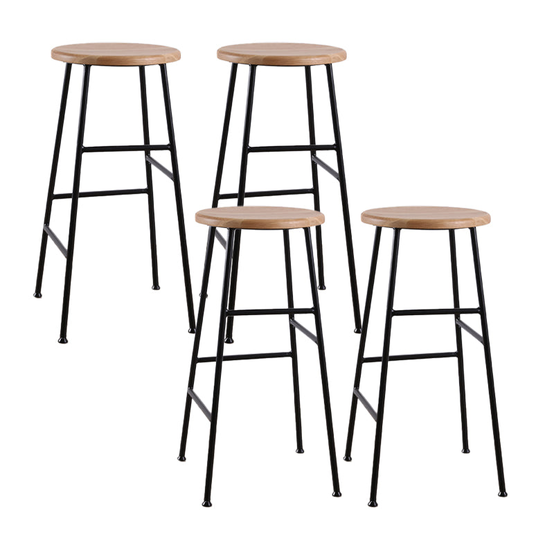 Gambe metalliche contemporanee sgabello da bar per interni in legno massiccio