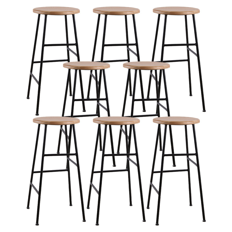 Gambe metalliche contemporanee sgabello da bar per interni in legno massiccio