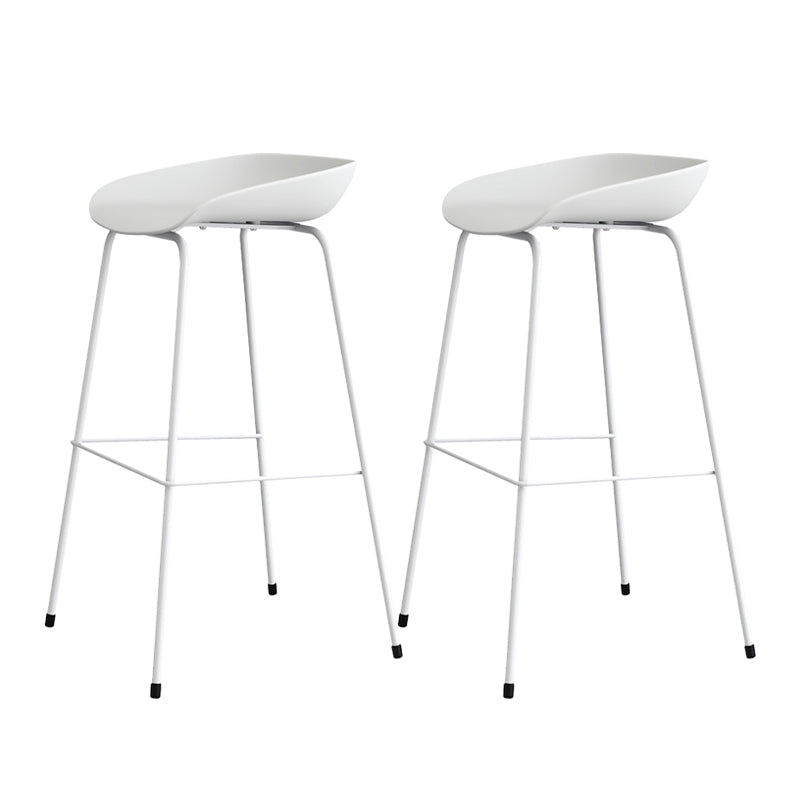 Eigentijdse woonkamer plastic lage rug barkruk met voetsteun